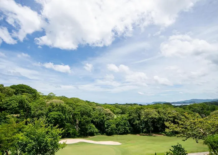 Сasa de vacaciones Spacious 2br With Ocean Glimpse - Jobo - Reserva Conchal Golf *